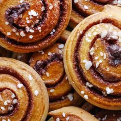 Puff Pastry Cinnamon Bun     (Sourdough)