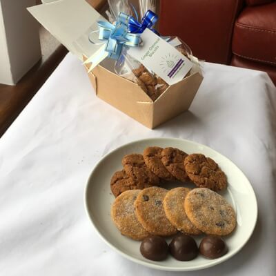 Rich Chocolate Melt Snacks Box With Ginger Oatmeal Biscuits & Chocolate Chip Delights