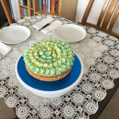 8” (20Cm) Vanilla Sponge With Dairy-Free “Butter” Icing