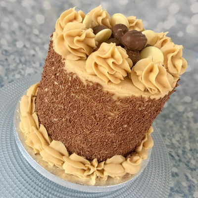 6 Toffee Cake With Salted Caramel Filling