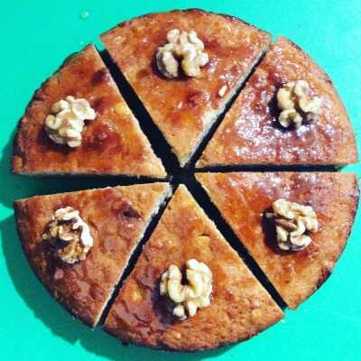 French Honey And Nuts Cake  6/8 People