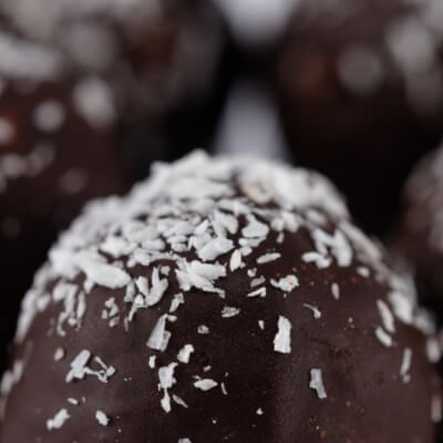 Nutrilicious Chocolate Coconut Balls