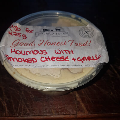 Smoked Cheese And Garlic Hummus - Pot Return Reduced Packaging (200G)