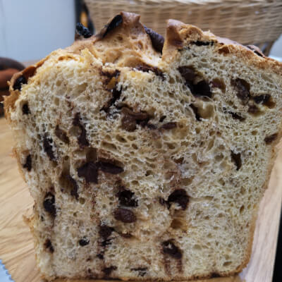 Apple And Chocolate Panettone