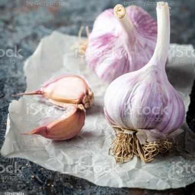 Organic Garlic ( 2 Pc) Spain